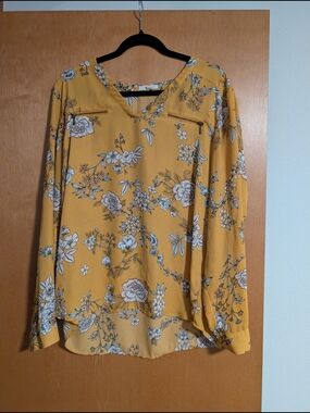Maurices Women's Mustard Floral V-Neck Long Sleeve Blouse